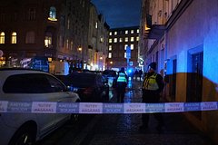 Очевидец рассказал о поведении полиции при стрельбе в Праге: Общество: Мир: Lenta.ru0