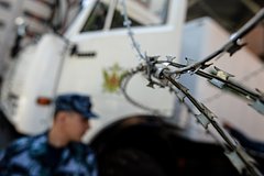 15-летнего подростка задержали за надругательство над семилетней девочкой: Следствие и суд: Силовые структуры: Lenta.ru0