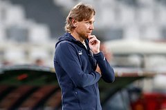 Стало известно о грозящих Карпину санкциях за слова о дебилах: Футбол: Спорт: Lenta.ru0