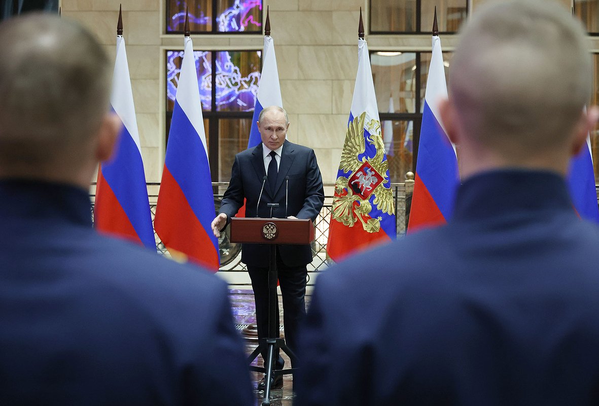 Путина удивила просьба Героя России. О чем президента попросил военный?: Общество: Россия: Lenta.ru1