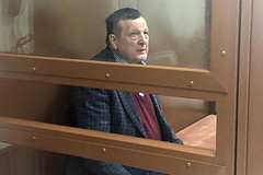 Бывшего главу района Подмосковья осудили на девять лет за многомиллионные взятки: Следствие и суд: Силовые структуры: Lenta.ru