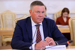 Российский губернатор пообещал напоить всю страну своим продуктом: Социальная сфера: Экономика: Lenta.ru