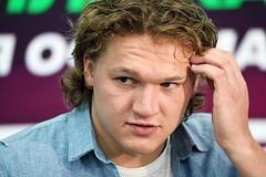 Стало известно о незаконной отсрочке хоккеиста Капризова от армии: Хоккей: Спорт: Lenta.ru