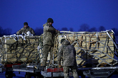 Страны Запада ощутили острую нехватку вооружений из-за конфликта на Украине: Политика: Мир: Lenta.ru0