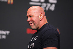 Глава UFC назвал любимый момент в истории организации: Бокс и ММА: Спорт: Lenta.ru