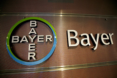 Немецкая компания Bayer продолжит поставки товаров в Россию: Бизнес: Экономика: Lenta.ru0