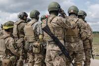 Российские военные уничтожили радиолокатор наведения ЗРК С-300 под Харьковом: Политика: Россия: Lenta.ru1