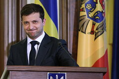 В Китае сообщили о планах Зеленского продать Украину Западу: Украина: Бывший СССР: Lenta.ru