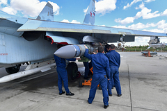 ВКС России нанесли удар по батальону украинских морских пехотинцев: Политика: Россия: Lenta.ru