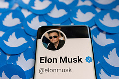 Twitter захотела прочитать личную переписку со смартфона Илона Маска: Бизнес: Экономика: Lenta.ru