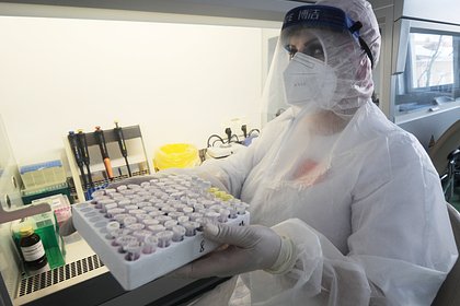 Стали известны подробности о заразившихся новым подвариантом коронавируса