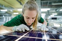Названы самые быстрорастущие зарплаты в России: Общество: Россия: Lenta.ru2