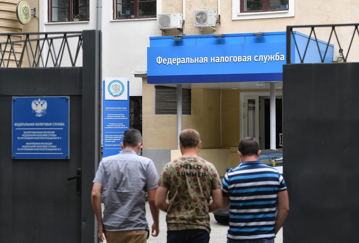 Арест счетов Хабиба Нурмагомедова: какой долг по налогам перед ФНС, подробности, комментарий семьи: Бокс и ММА: Спорт: Lenta.ru2