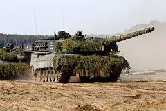 На Украине закончились экипажи для немецких танков: Политика: Мир: Lenta.ru0