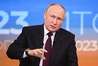 Война с Западом, вступление Финляндии в НАТО и создание нового военного округа. Что рассказал Путин после прямой линии?: Политика: Россия: Lenta.ru4