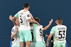 «Краснодар» обыграл аутсайдера РПЛ и вышел на первое место в чемпионате: Футбол: Спорт: Lenta.ru0