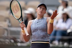 17-летняя россиянка проиграла 88-й ракетке мира в первом круге Уимблдона: Футбол: Спорт: Lenta.ru0