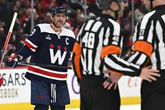 НХЛ объяснила отмену гола Овечкина: Хоккей: Спорт: Lenta.ru0