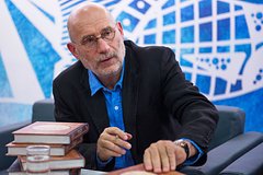 Писателя Бориса Акунина внесли в перечень террористов: что известно: Книги: Культура: Lenta.ru0