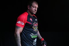 Александр Емельяненко обратился к Дацику: Бокс и ММА: Спорт: Lenta.ru0
