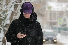 Россияне и украинцы массово спорят о политике и СВО в сети. Как они научились на этом зарабатывать?: Coцсети: Интернет и СМИ: Lenta.ru0