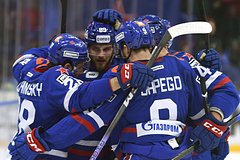 СКА выиграл десятый матч в КХЛ подряд: Хоккей: Спорт: Lenta.ru0