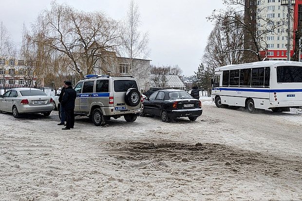 «Два дня она была сама не своя» Что известно о первой в истории России девочке, устроившей расстрел в школе: Криминал: Силовые структуры: Lenta.ru1