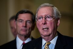 Сенатор заявил о призрачных шансах Киева на помощь США до конца года: Политика: Мир: Lenta.ru0