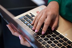 Назван самый монетизируемый контент в соцсетях: Coцсети: Интернет и СМИ: Lenta.ru0