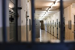 Находящегося в тюрьме во Франции российского фаната отказались депортировать: Футбол: Спорт: Lenta.ru0