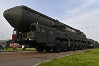 Путин увеличил штатную численность Вооруженных сил России. Как эти изменения объяснили в Минобороны?: Политика: Россия: Lenta.ru5