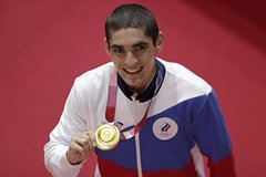 Олимпийский чемпион Батыргазиев завоевал пояс IBA: Бокс и ММА: Спорт: Lenta.ru0