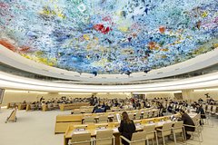 Аксенов отреагировал на принятие ООН резолюции о нарушении прав человека в Крыму: Политика: Россия: Lenta.ru0