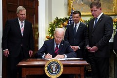 Американцы возмутились из-за решения Байдена: Интернет: Интернет и СМИ: Lenta.ru0