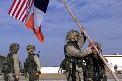 Американские морпехи могут лишиться телефонов из-за конфликта на Украине: Общество: Мир: Lenta.ru0
