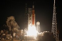 Американский Orion начал покидать окололунную орбиту: Космос: Наука и техника: Lenta.ru1