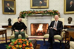 В США указали на сигнал Байдена во время визита Зеленского: Политика: Мир: Lenta.ru0