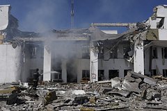 Байден выделил миллиард долларов на военную помощь Украине: Политика: Мир: Lenta.ru0