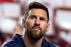 «Барселона» установит статую в честь Месси: Футбол: Спорт: Lenta.ru0