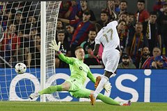 «Бавария» разгромила «Барселону» в Лиге чемпионов: Футбол: Спорт: Lenta.ru0