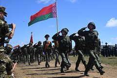 Белоруссия завершила внезапную проверку боеготовности армии: Белоруссия: Бывший СССР: Lenta.ru0