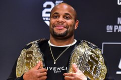 Бывший чемпион UFC дал совет Яну перед поединком с американским бойцом: Бокс и ММА: Спорт: Lenta.ru0