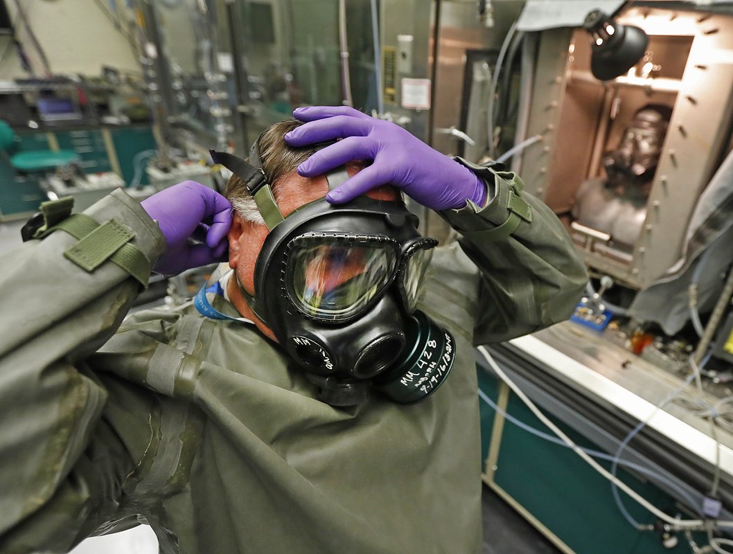 Минобороны рассказало об экспериментах США в лабораториях на Украине. Там изучали коронавирусы и миграцию летучих мышей: Политика: Россия: Lenta.ru2