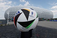 Фанатам сборной Англии захотели запретить посещение матчей Евро-2024: Футбол: Спорт: Lenta.ru0