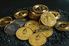 ЦБ выступил против продажи добытой в России криптовалюты россиянам: Криптовалюта: Экономика: Lenta.ru0