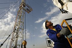 Цена на нефть резко снизилась: Инвестиции: Экономика: Lenta.ru0