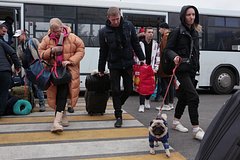 Часть жителей обстрелянного ВСУ Шебекино перевезли в близлежащий город: Общество: Россия: Lenta.ru0