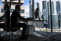 Шестидневная рабочая неделя в России: вероятность введения, позиция Минтруда: Бизнес: Экономика: Lenta.ru2