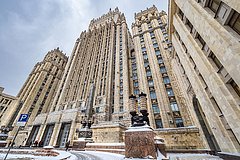 Дипломат назвал спутники для поддержки ВСУ возможной законной целью России: Политика: Мир: Lenta.ru0