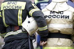 Дома загорелись из-за падения неопознанного объекта в Волгоградской области: Происшествия: Россия: Lenta.ru0